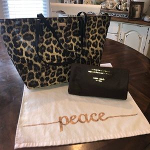 Authentic Kate Spade Purse, never used